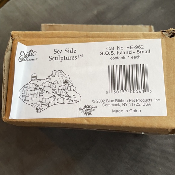 🐠🐟Fish Tank Orniments🐠🐟 - Picture 3 of 3